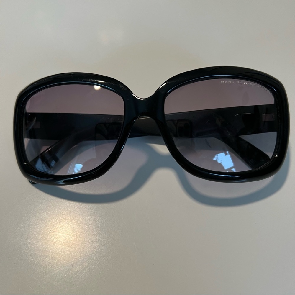 Marc By Marc Jacobs Sunglasses Black